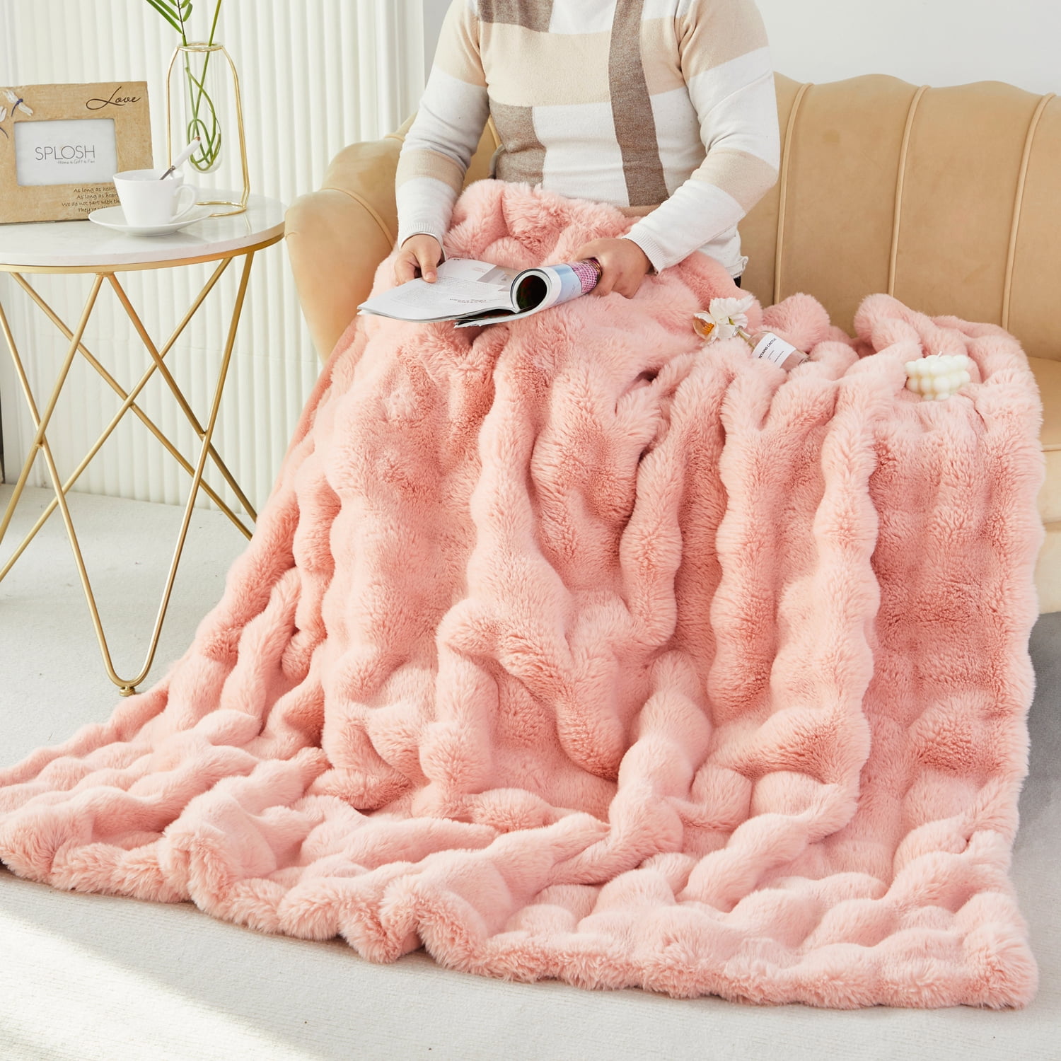 URBONUR Blush Pink Bubble Throw Blankets for Couch Chair Bed, Luxury Faux Fur Fluffy Throw Blanket,Warm Soft Thick Fuzzy Throw Blanket for Women Men 51×63 Inches