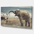 thumbnail image 2 of Aguichant Lady avec Éléphant - Impression sur Toile Animal, 2 of 3