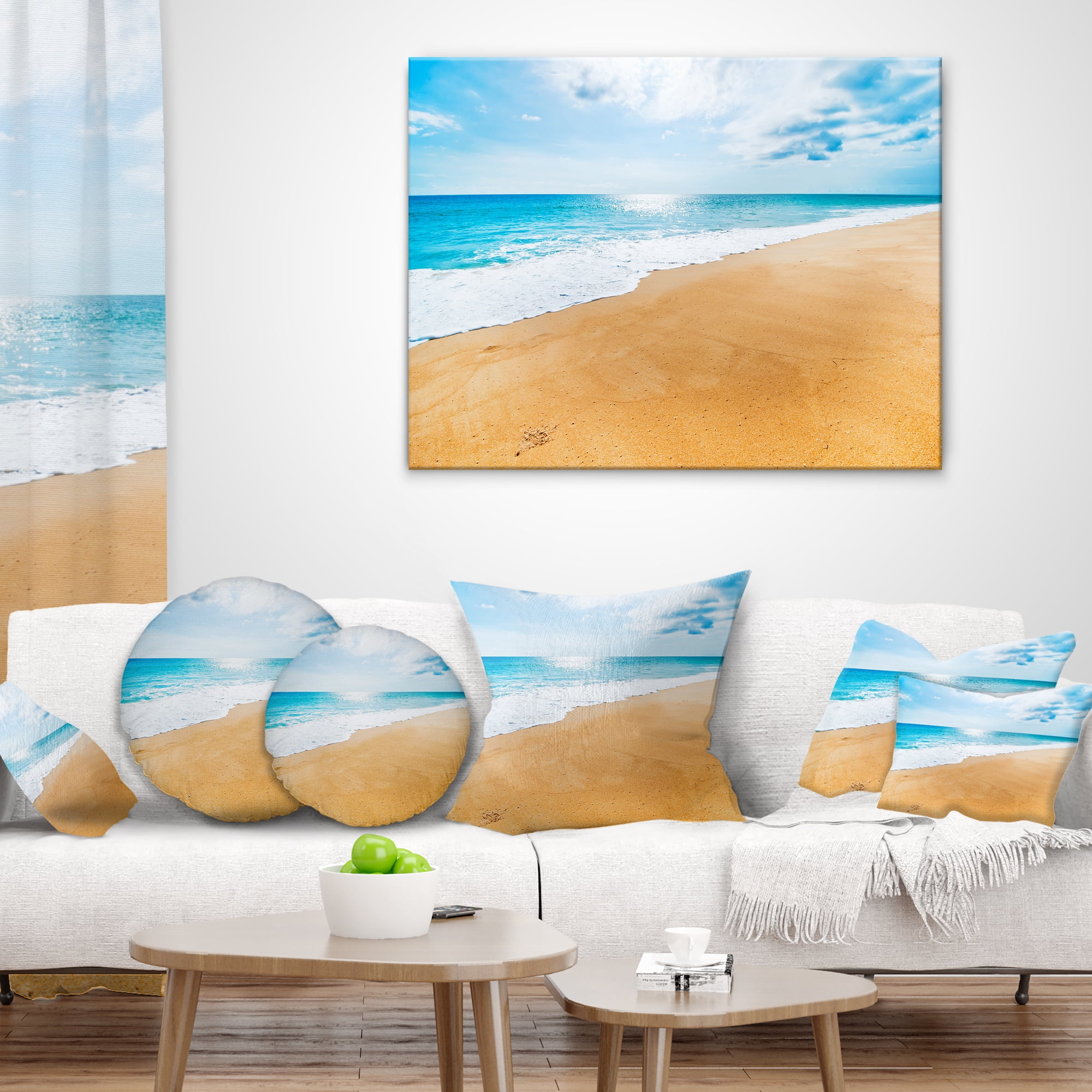 Designart Serene Beach and Sun Daylight - Modern Beach Throw Pillow - 18x18