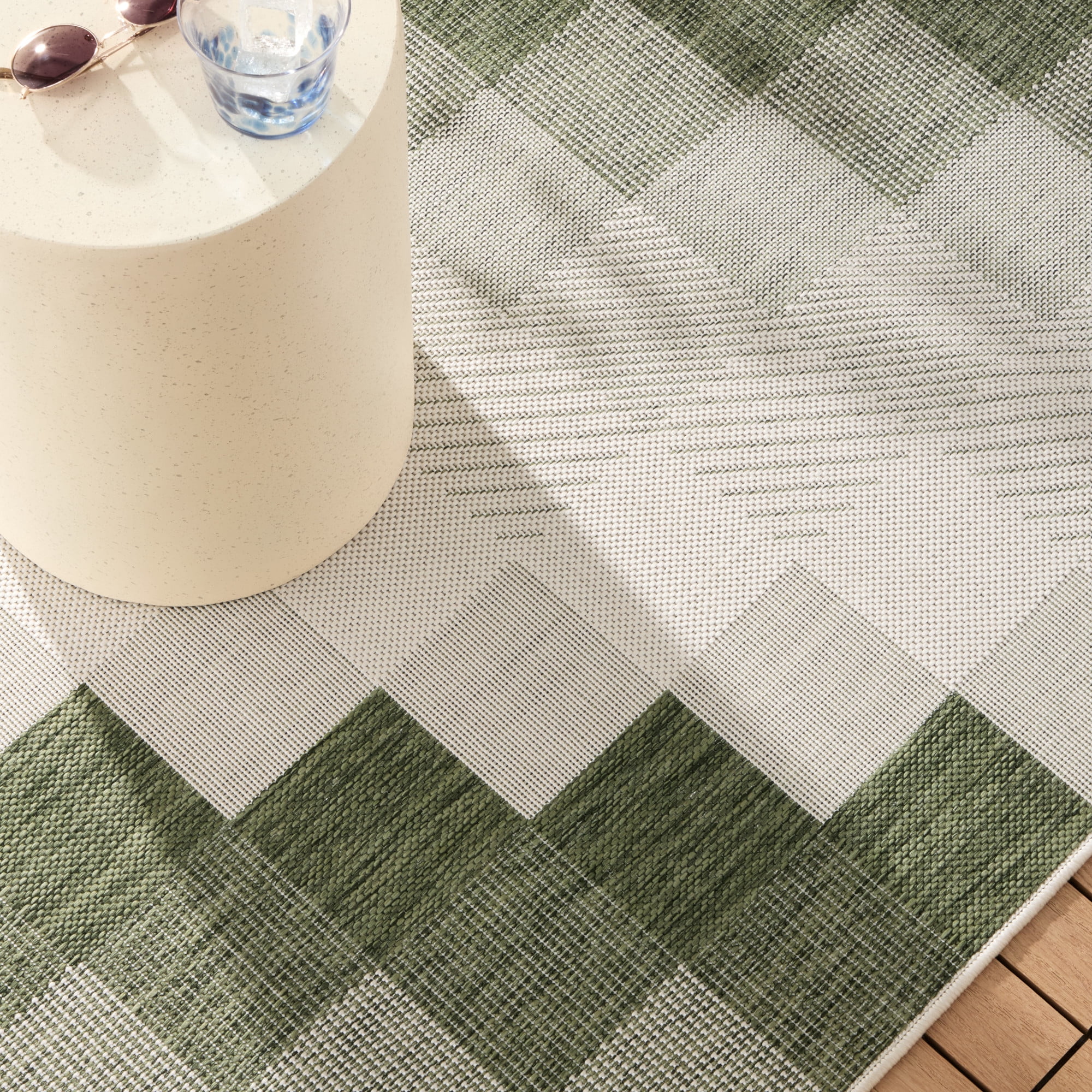 NICOLE MILLER NEW YORK Patio Country Ombre Chevron Indoor Outdoor Area Rug, UV Fade Resistant, Low Pile, Green/Cream, 7'9"x10'2"