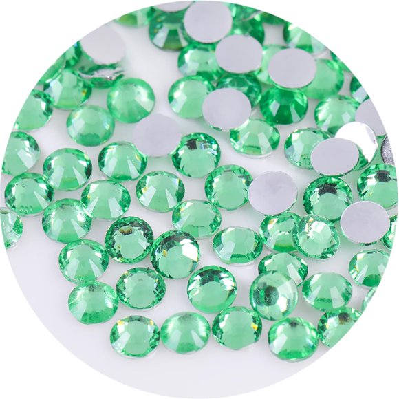 4500 piezas SS6 0.079 in diamantes de imitación planos para uñas, manualidades, purpurina, gemas redondas, cristales, ropa, zapatos (verde)
