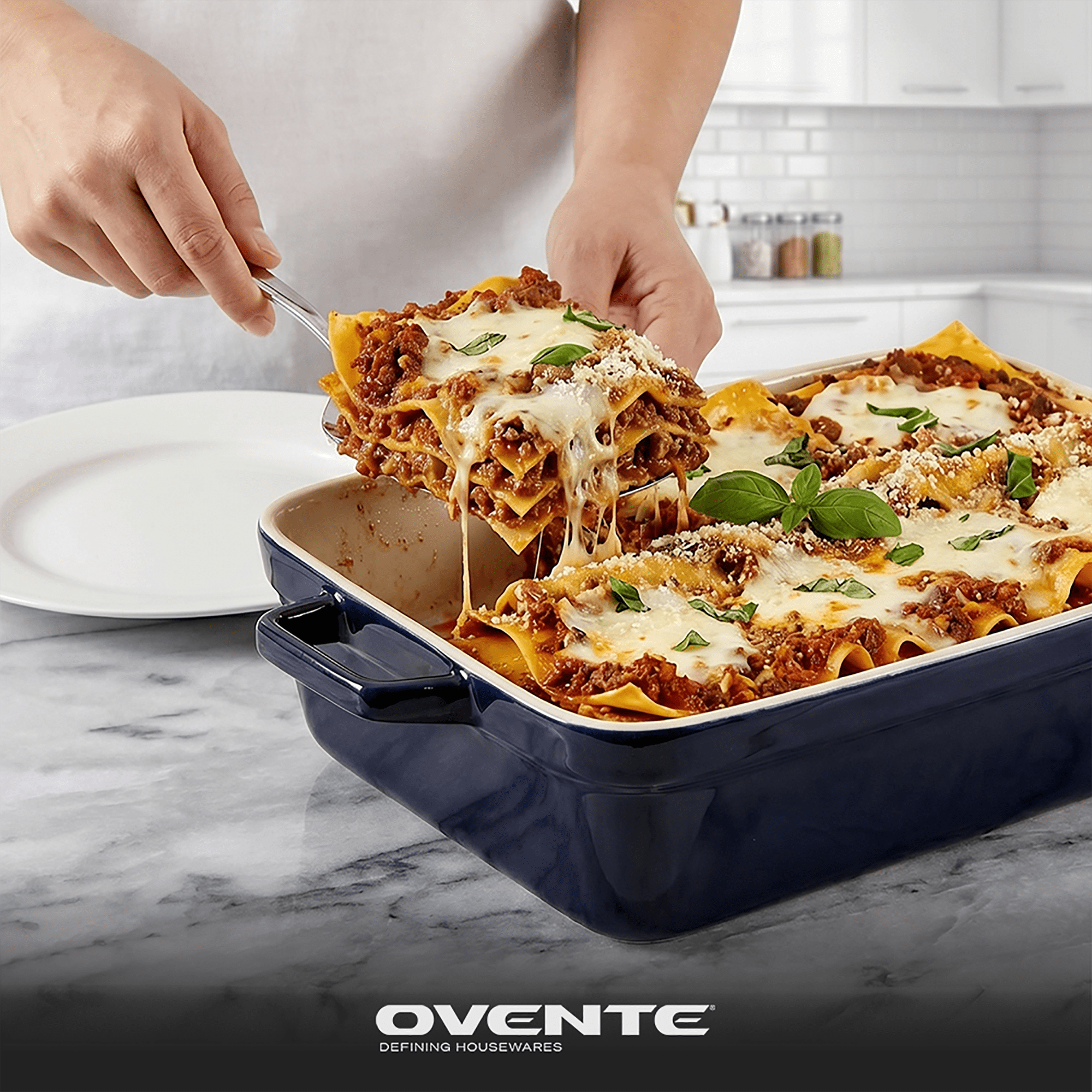 OVENTE Ceramic Baking Dish with Lid, 3 Quart Rectangular Stoneware Casserole Dish for Baking and Serving, Lasagna Pan Deep with Handles, Oven & Dishwasher Safe Bakeware, Ideal Home Gift, Blue BP13BL
