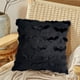thumbnail image 2 of Decoraciones de Halloween Almohada de Halloween Al Aire Libre 18x18 Pulgadas Bat Pattern Almohada - Decoración de Halloween Decoración Del Hogar Almohada de Halloween Decoraciones de Interiores, 2 of 6