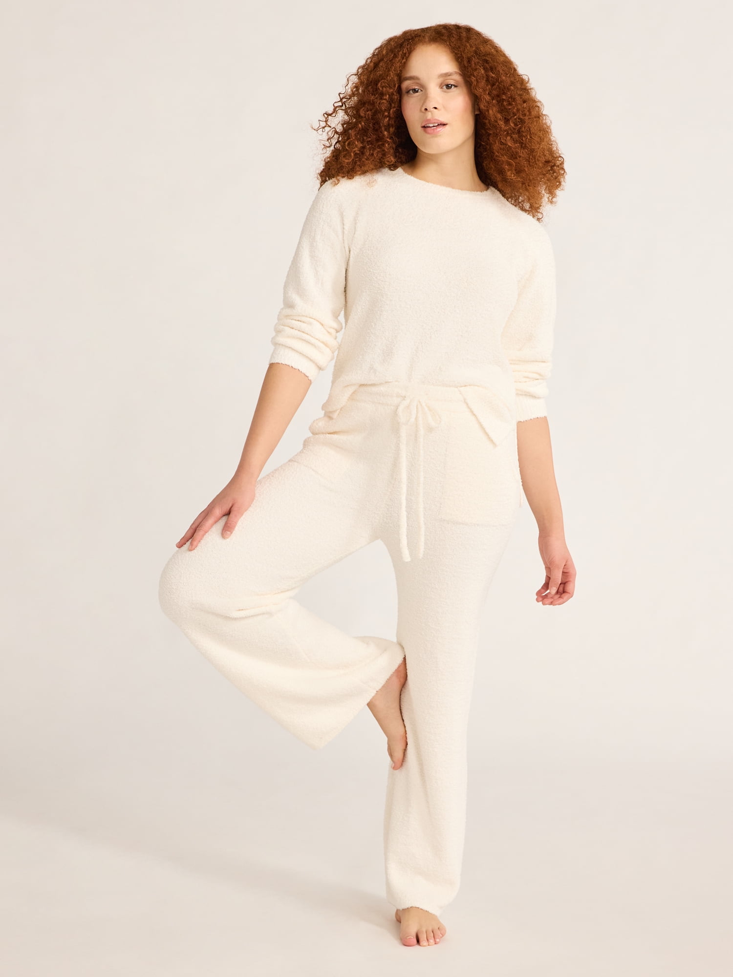 Joyspun Women's and Women’s Plus Chenille Top with Long Sleeves, Size XS-3X