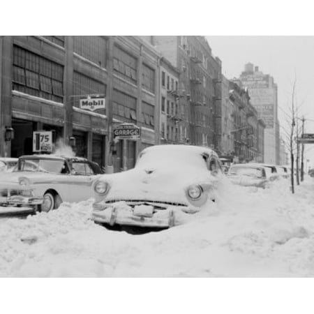 47th Street Photo - USA New York City looking East from 47th Street and Third Avenue winter Poster Print