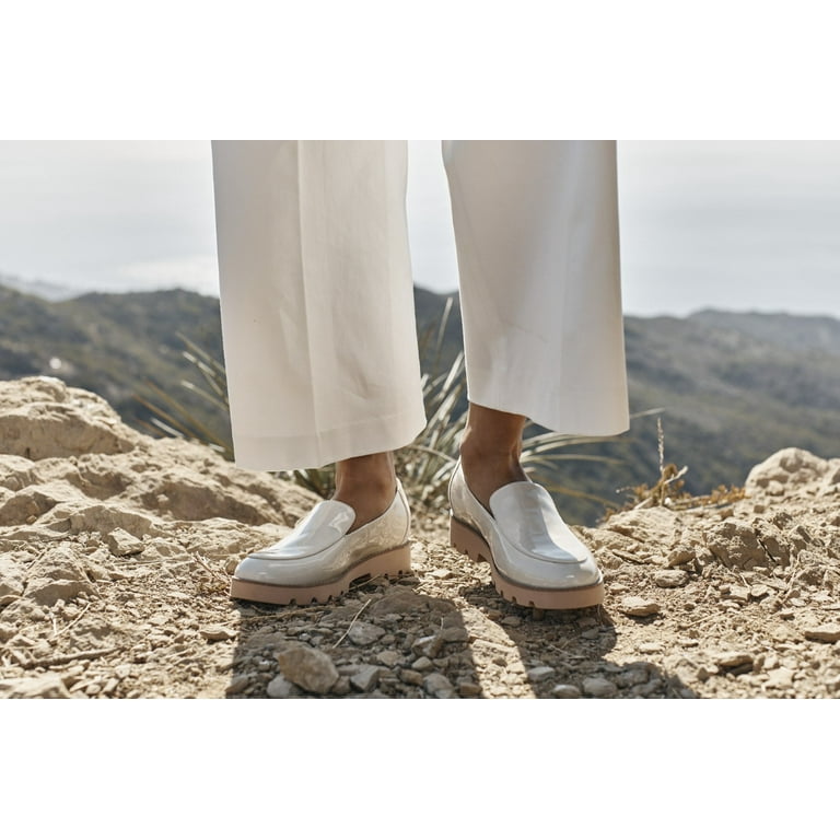 Vionic Women's Kensley Cream Crinkle Patent Loafers 8.5W - Walmart.com