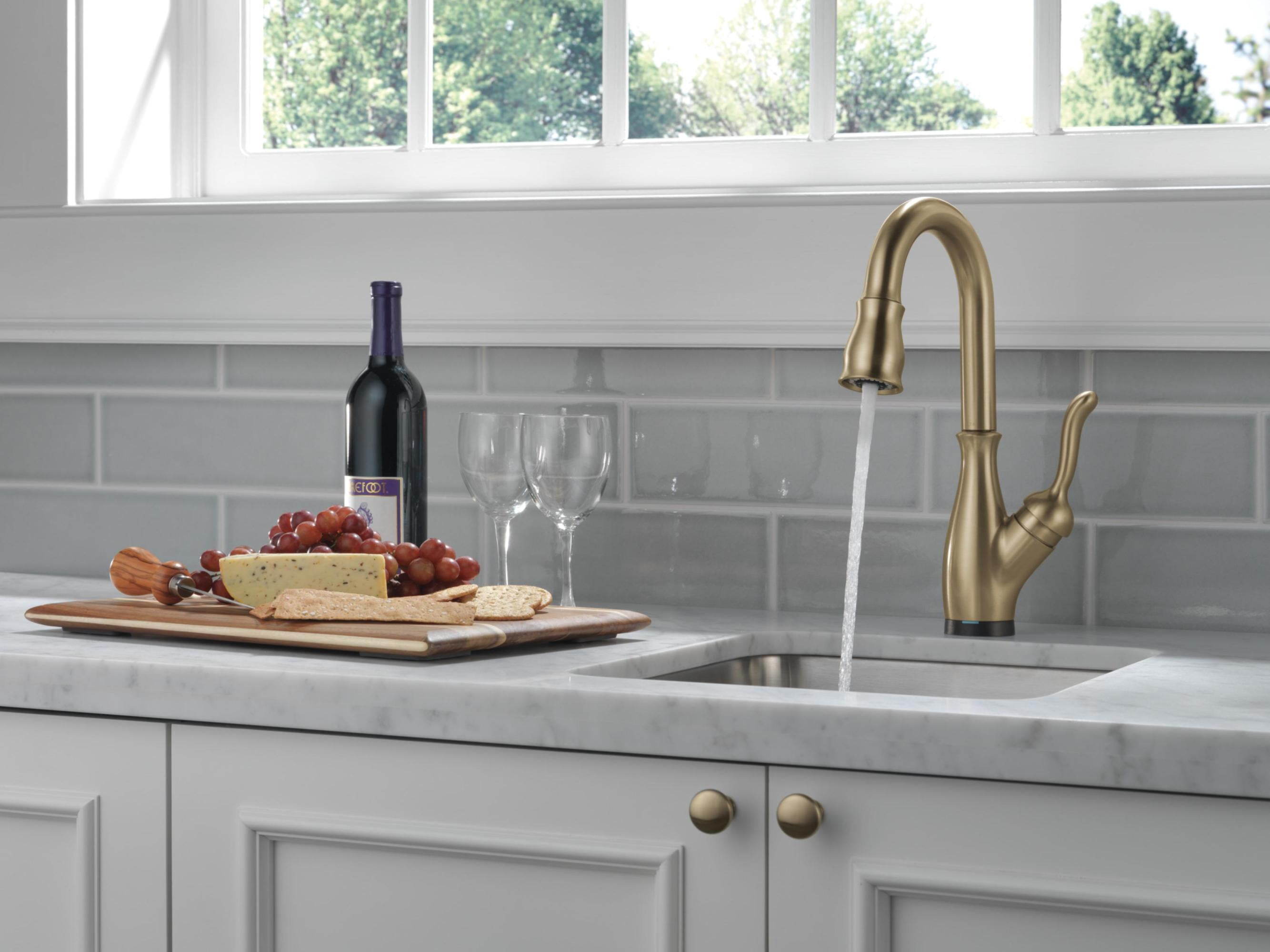 Delta Leland Single Handle Pull-Down Bar / Prep Faucet with Touch2O Technology, Arctic Stainless
