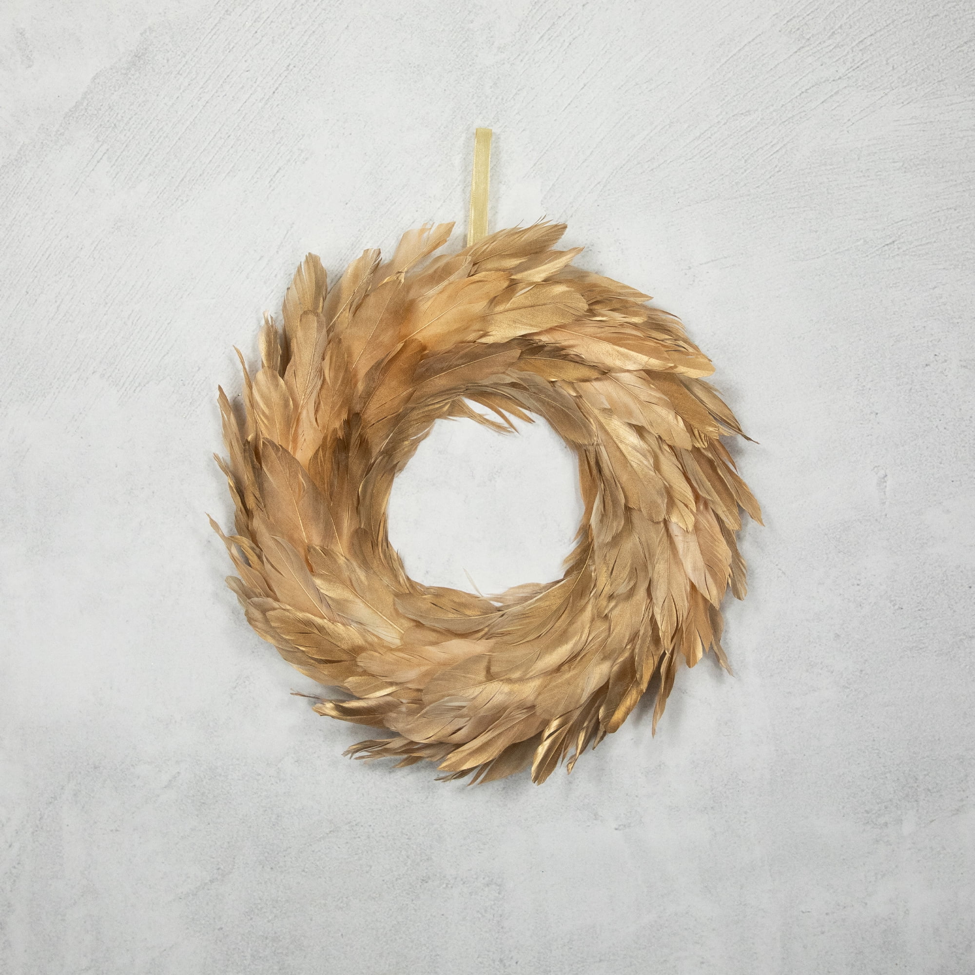 Northlight Artificial Feather Wreath - 14" - Gold