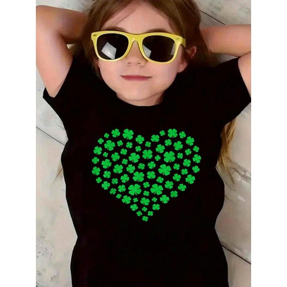 Girls Heart St Patricks Day Shamrock Irish Baby Womens Kids T-Shirt Graphic T-shirts for boys and girls