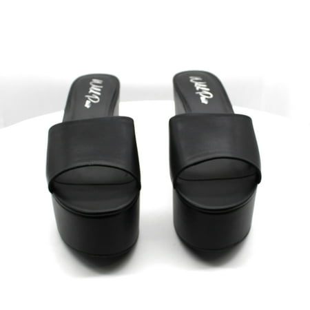 

Wild Pair Melborne Platform Sandals