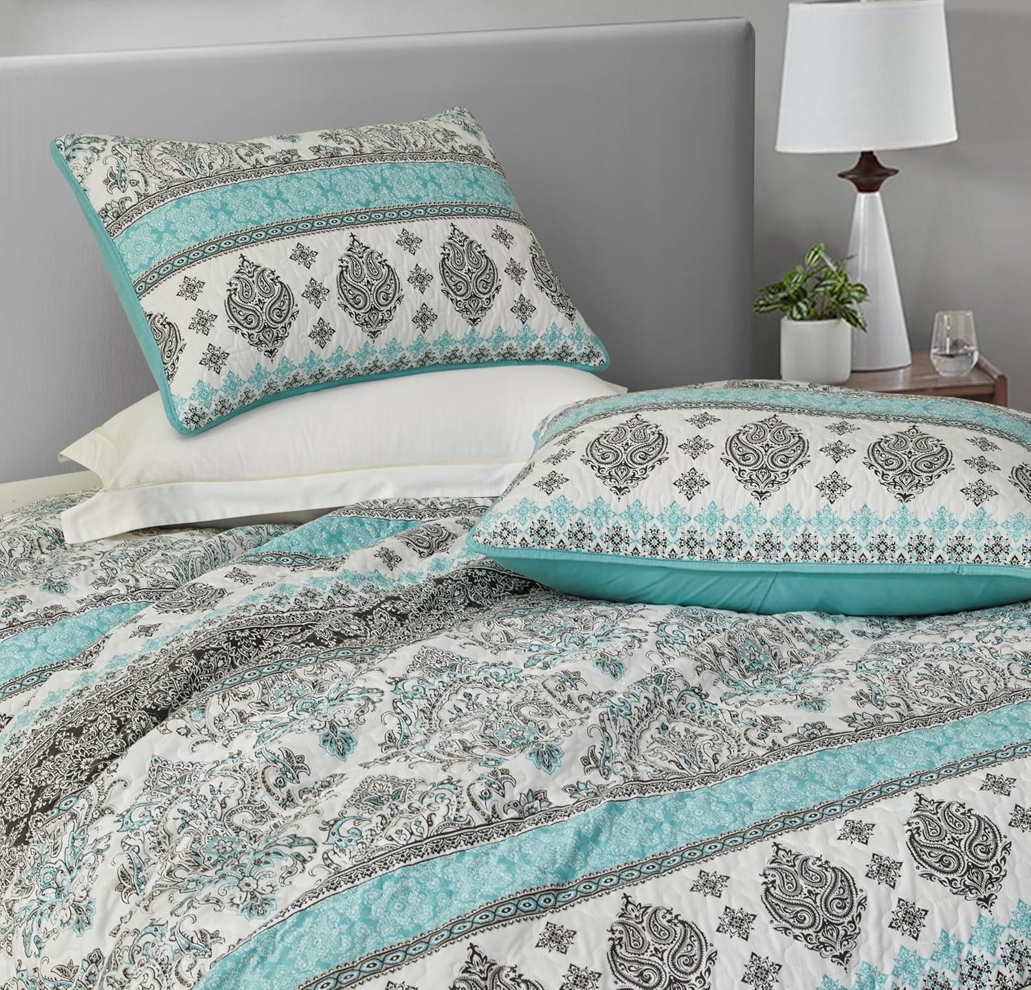 Chezmoi Collection Herald 3-Piece Printed Quilt Set, Aqua Blue Black White Boho Damask Coverlet, Pre-Washed Microfiber Lightweight Bedspread for All Seasons, King Size