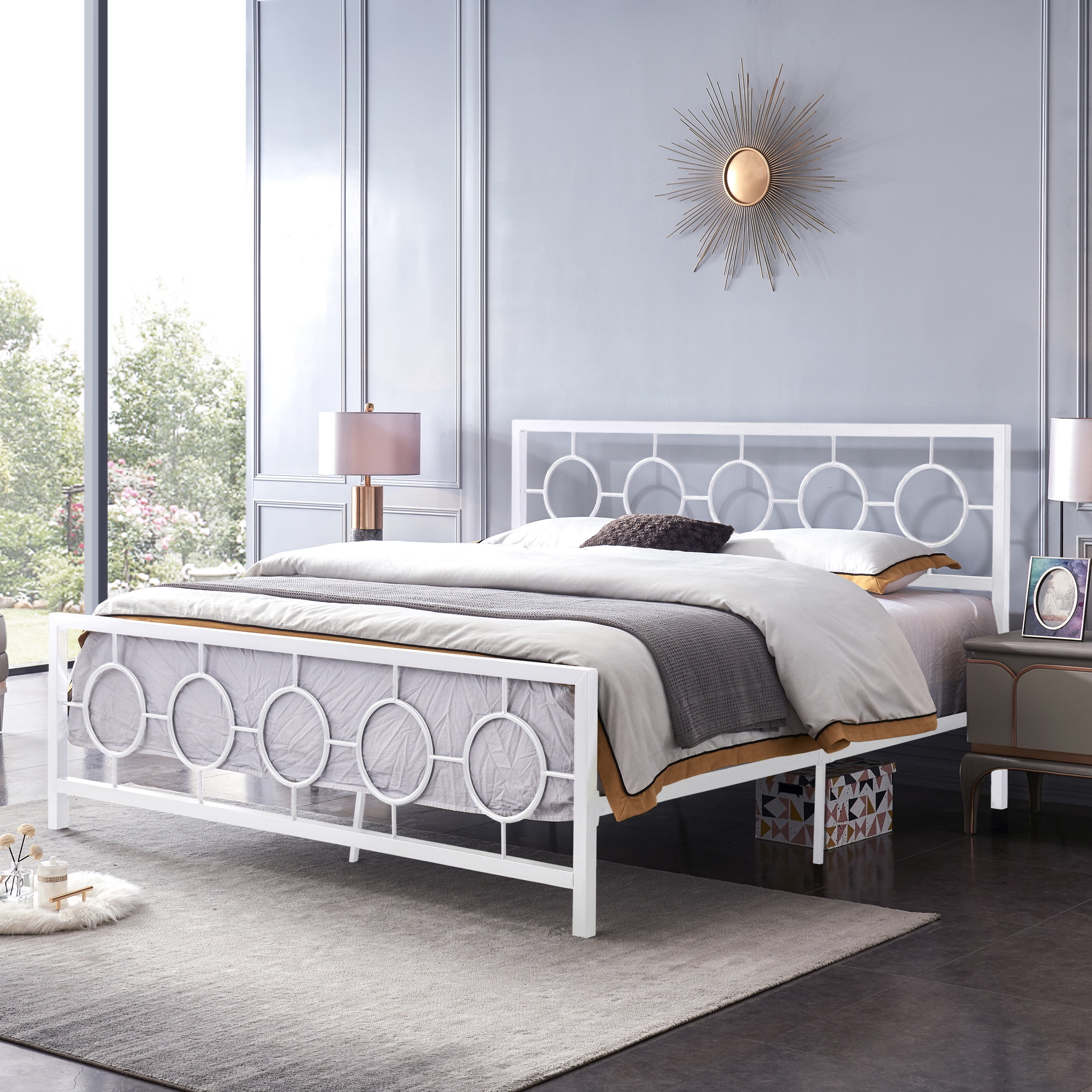 Noble House Ewelina Modern King-Size Iron Geometric Low-Profile Bed