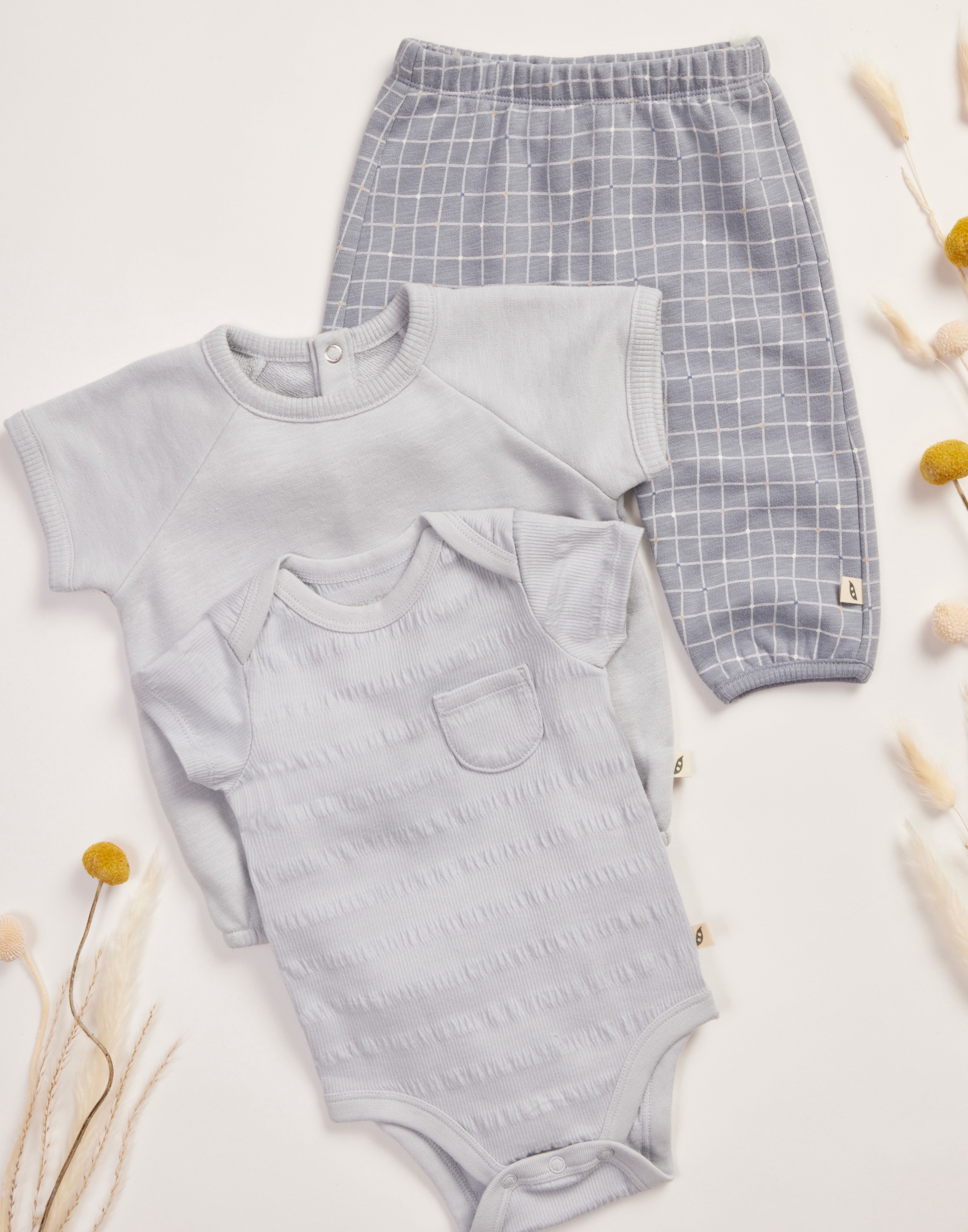 easy-peasy Baby Bodysuits and Jogger Outfit Set, 3-Piece, Sizes 0-24 Months