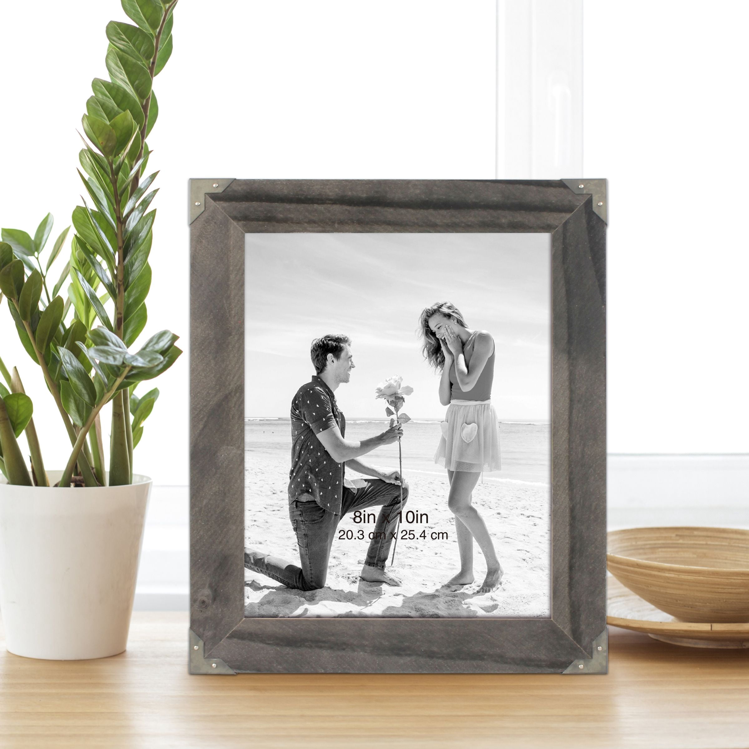 Better Homes & Gardens 8" x 10" Rectangle Wood Tabletop Single Picture Frame, Brown
