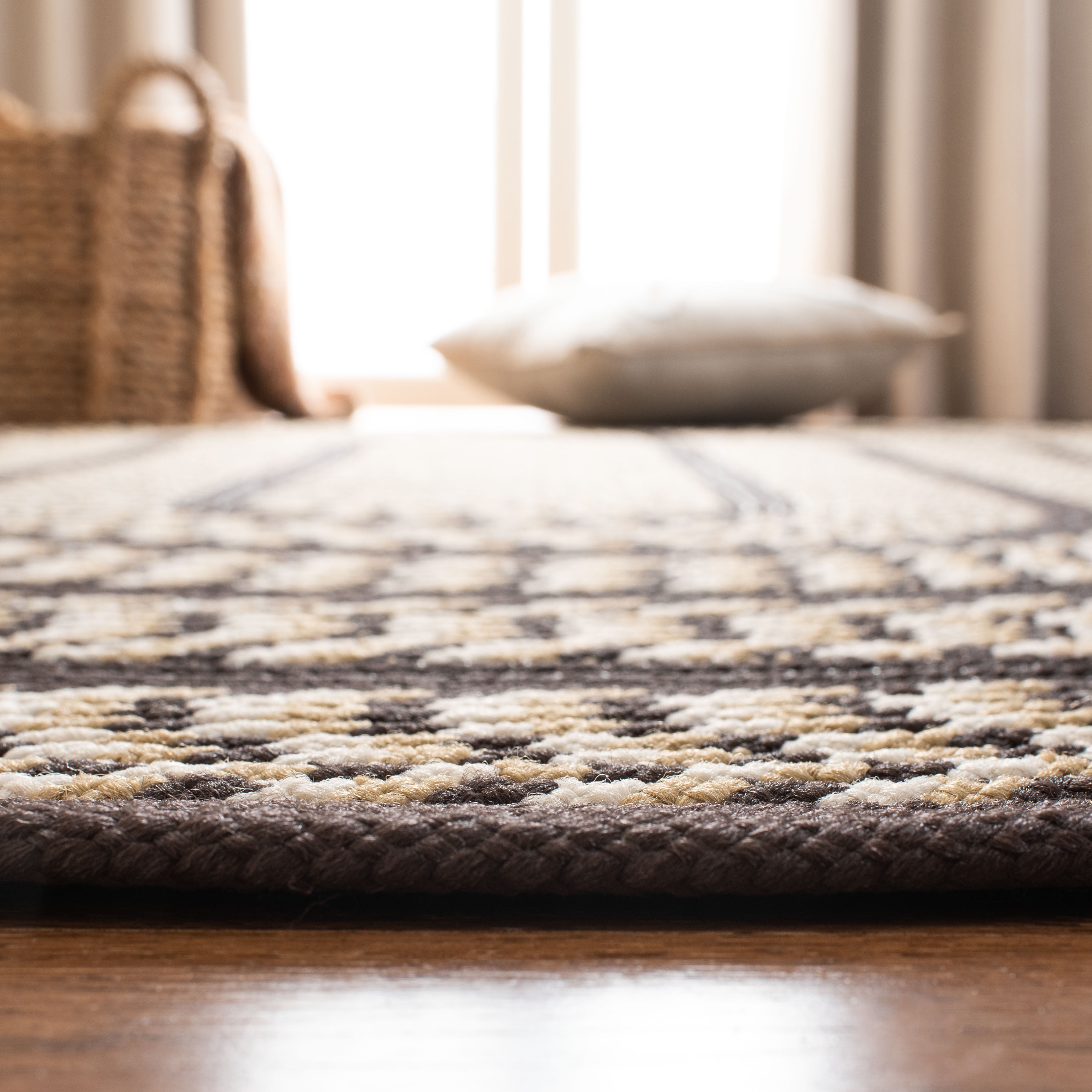 SAFAVIEH Braided Tanisha Bordered Reversible Runner Rug, Ivory/Dark Brown, 2'3" x 8' Oval