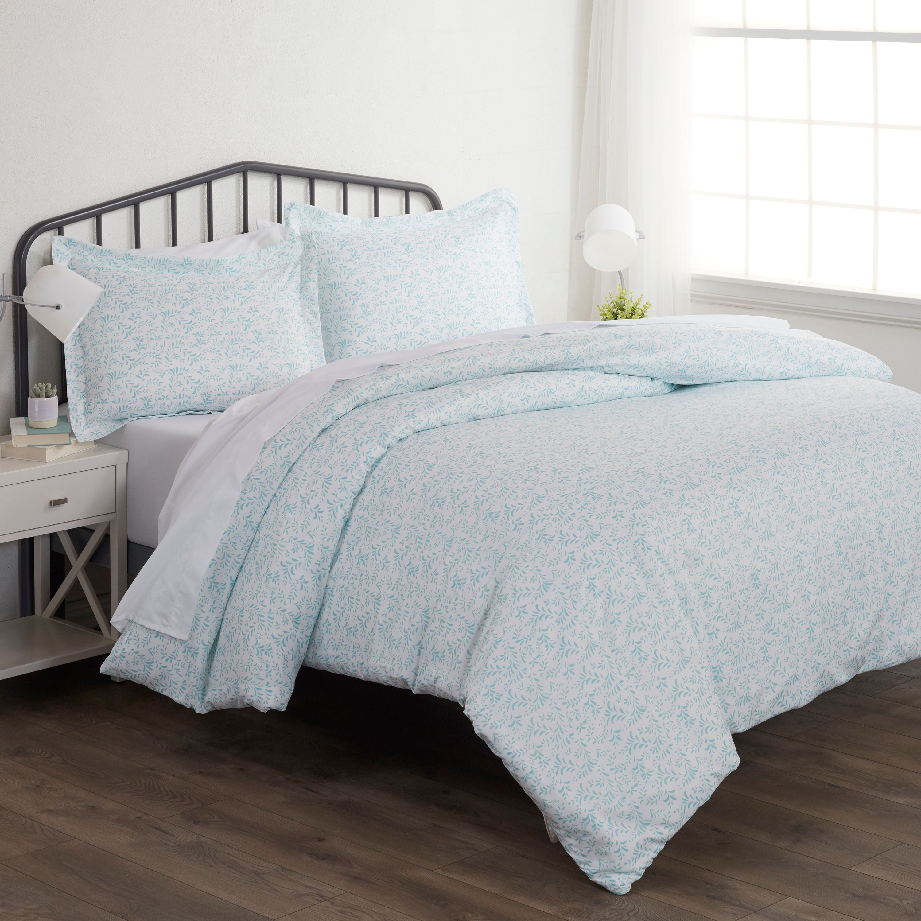 Noble Linens Premium Ultra Soft 3 Piece Burst of Vines Print Duvet