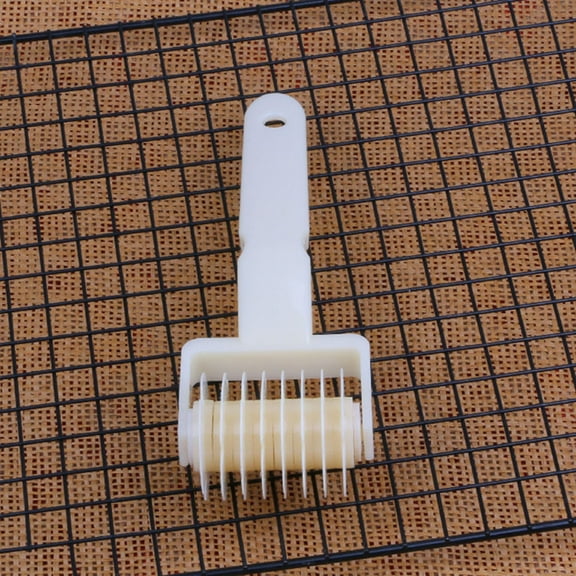 HEMOTON  Plastic Mesh Cutter Pastry Lattice and Hole Punch Baking Tools Roller White