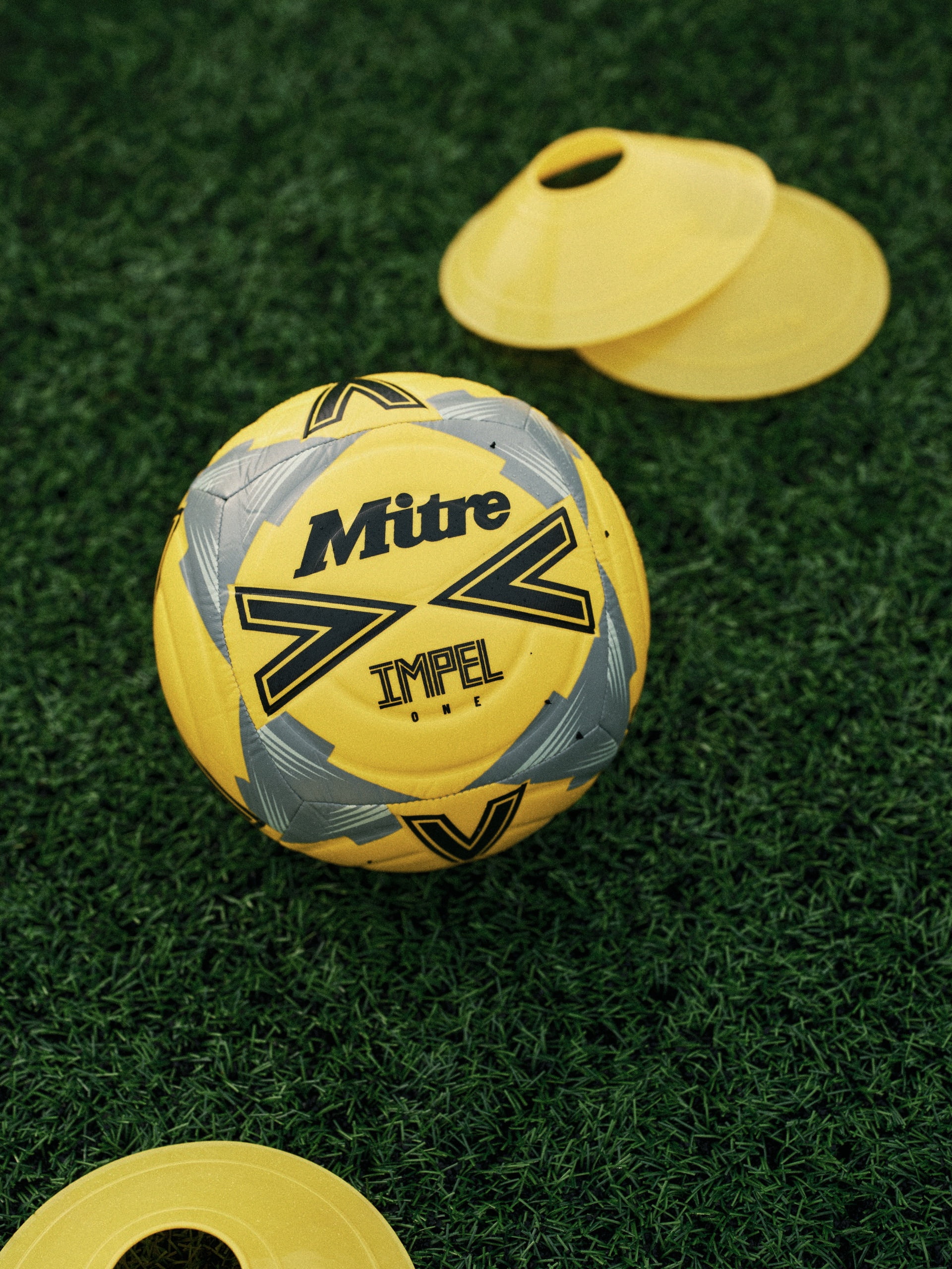 Mitre Impel One Training Soccer Ball – Durable 6-Panel Construction – Soft-Touch Foam & Hyperflow Grooves – for Grass or AstroTurf – Sizes 3,4,5