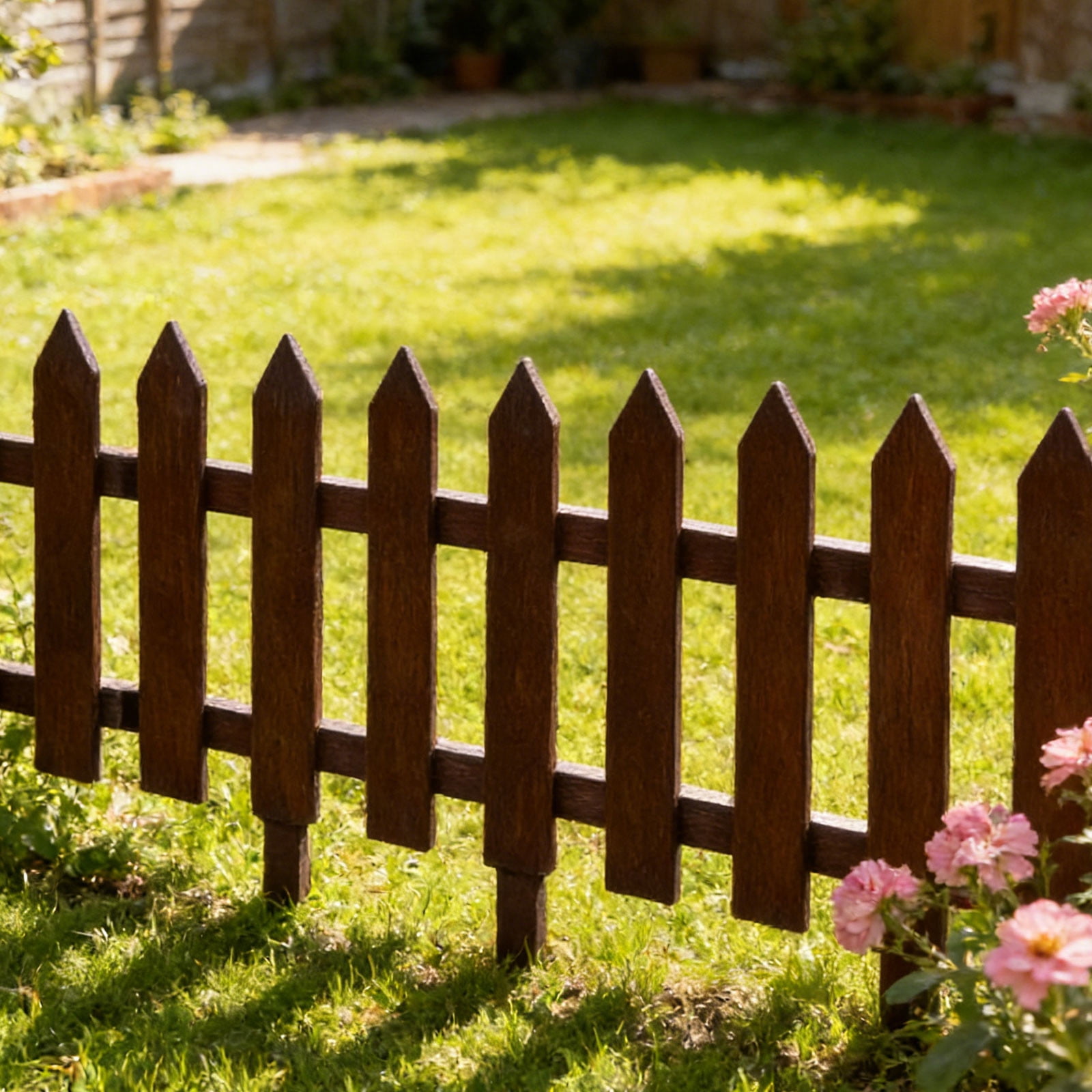 CuiLiyq 36 Pack Coffee Garden Fence with 36 Insert Lawn Picket Fence Garden Border Decorative Plastic Panels, for Landscape Flowerbeds Plants Yard, 6.69'' L x 7.87'' H