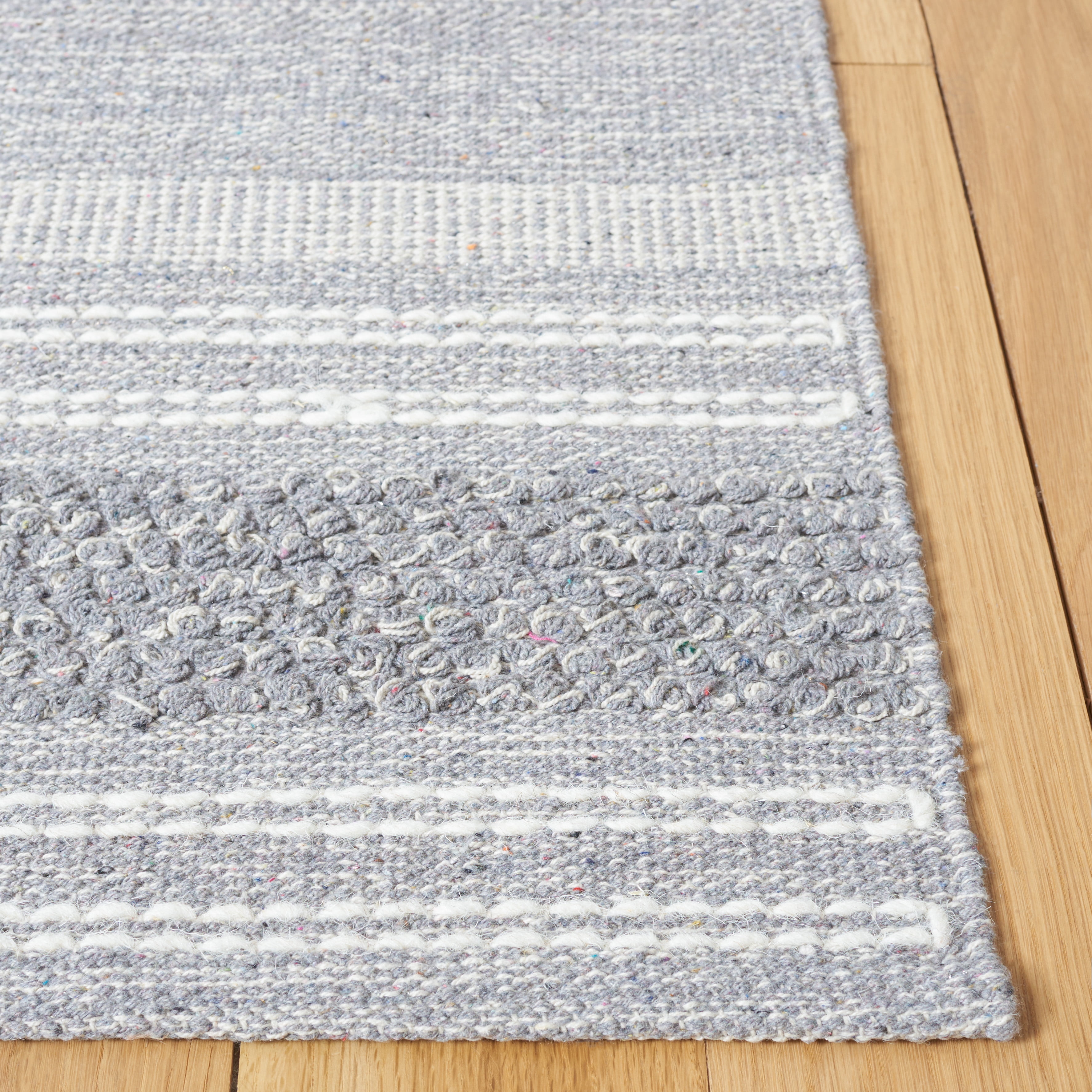 SAFAVIEH Striped Kilim Eamon Striped Area Rug, Silver/Grey, 8' x 10'