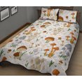 thumbnail image 2 of Juego de cama acolchado con tema de setas, 2 of 5
