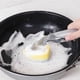 thumbnail image 1 of Cepillo de cocina tipo prensa para líquidos, cepillo de limpieza en aerosol para líquidos multifuncional, cepillo para manchas de mango largo, herramienta para ollas, cepillo para lavar platos, 1 of 5