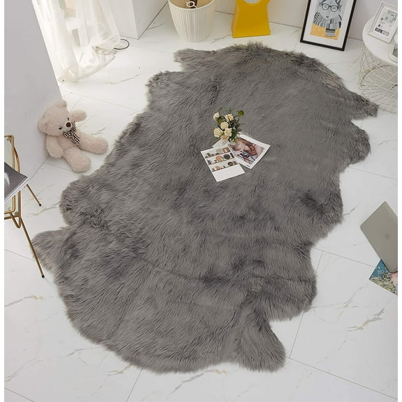 Elegant Comfort Multipurpose Faux Fur Area Rug Bedroom Floor, Sofa, Living Room 5 x 8 Feet, Gray