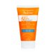 thumbnail image 1 of Protector solar Avene Eau Thermale Fluid SPF50+ para personas normales y peinadas, 1 of 3