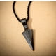 thumbnail image 4 of Colgante de punta de lanza con personalidad creativa, collar de acero de titanio estilo hip hop de moda urbana para hombres (negro), 4 of 5