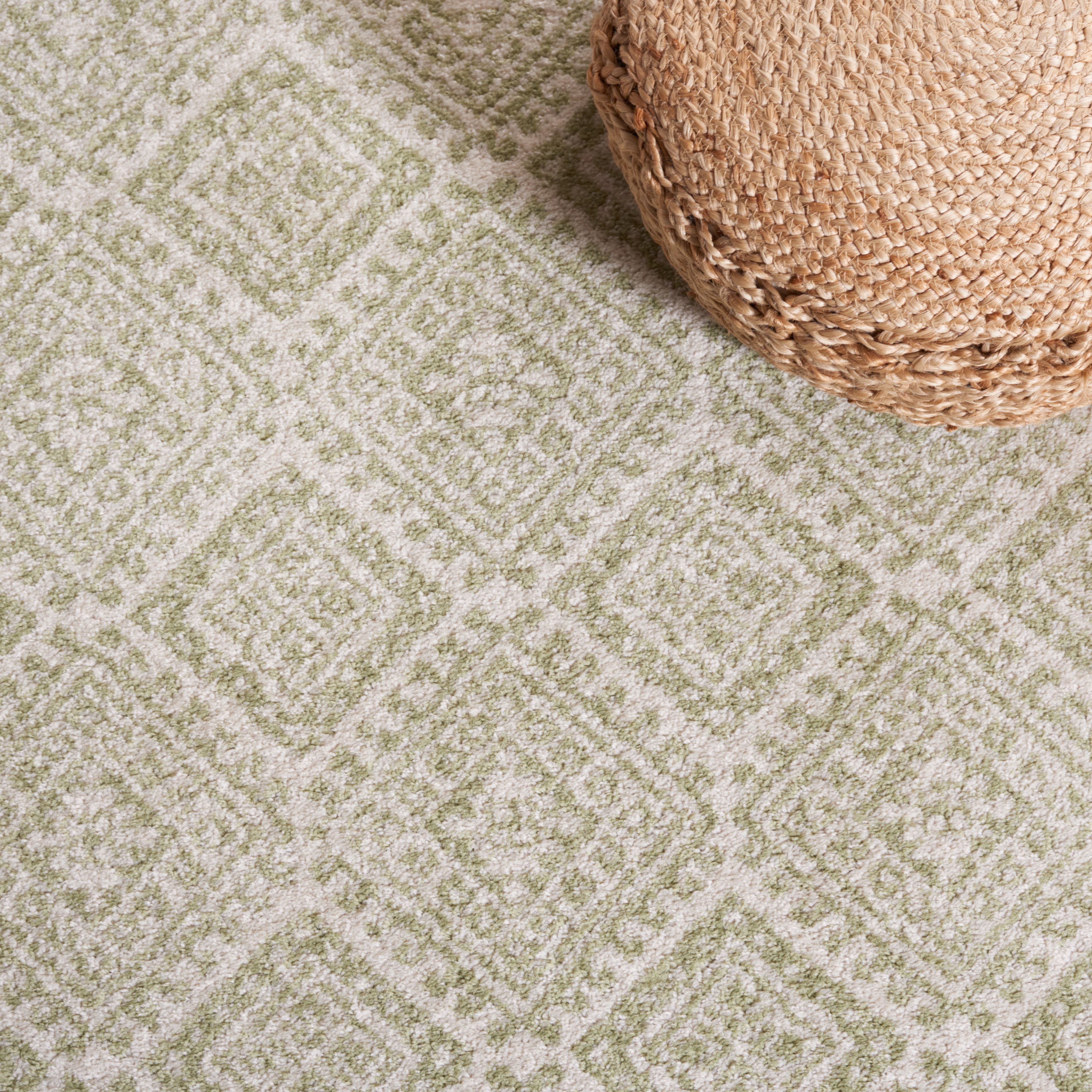 Safavieh Tulum Ophelia Oriental Area Rug, Ivory/Sage, 9' x 12'