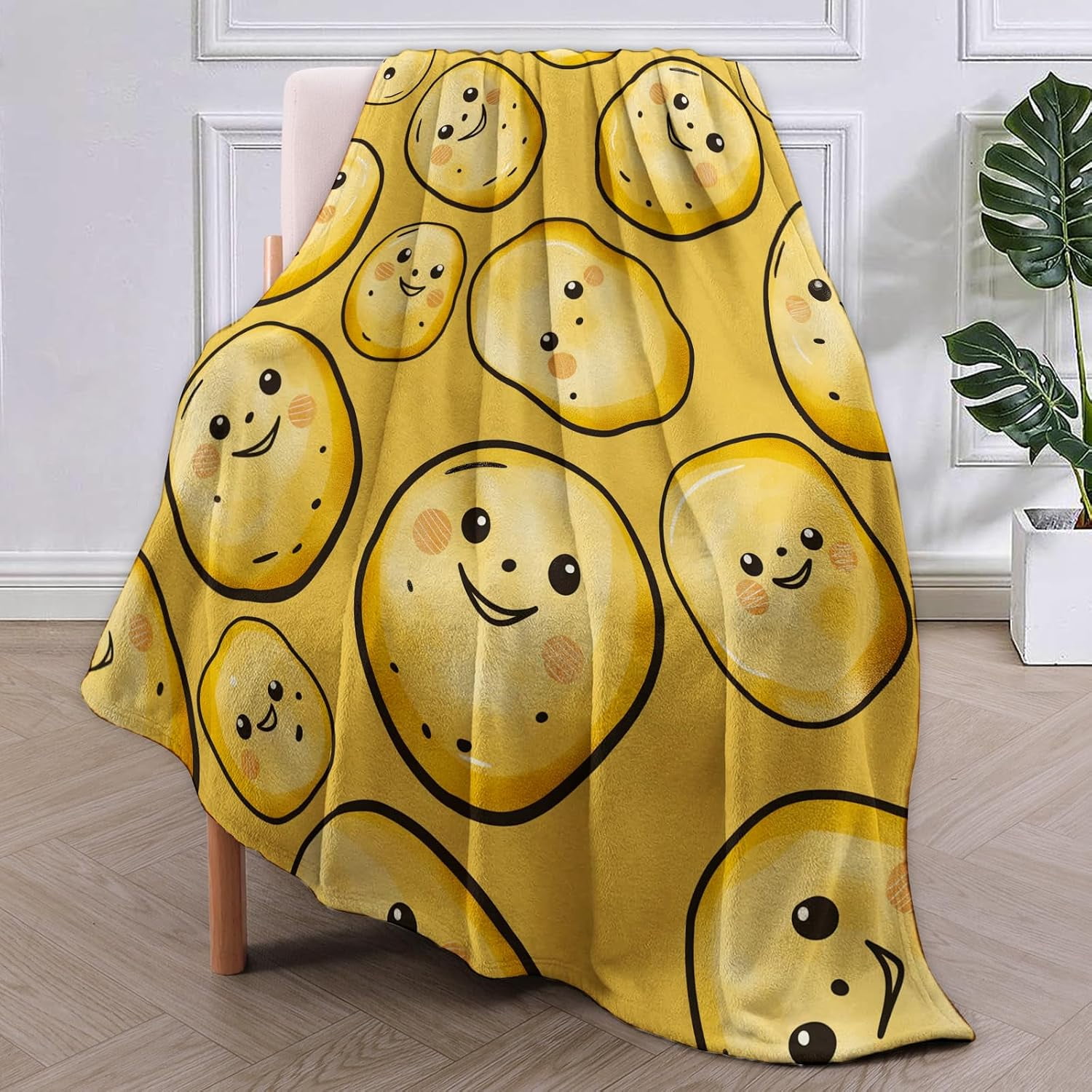 Funny Potato Blanket,Cute Potatoes Flannel Throw Blankets,Soft Warm Lightweight Cozy Plush Throws for Bedroom Sofa Home Decor Gifts for Women Girls 50"x40"
