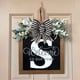 thumbnail image 1 of Puntoco 30X28 Cm Decoración De Puerta De Entrada Cartel De Flor Colgante, Letra Nombre Inglés Decoración De Vacaciones Jardín Letrero De Madera 26 Letras S,Decoración Hogareña, 1 of 3
