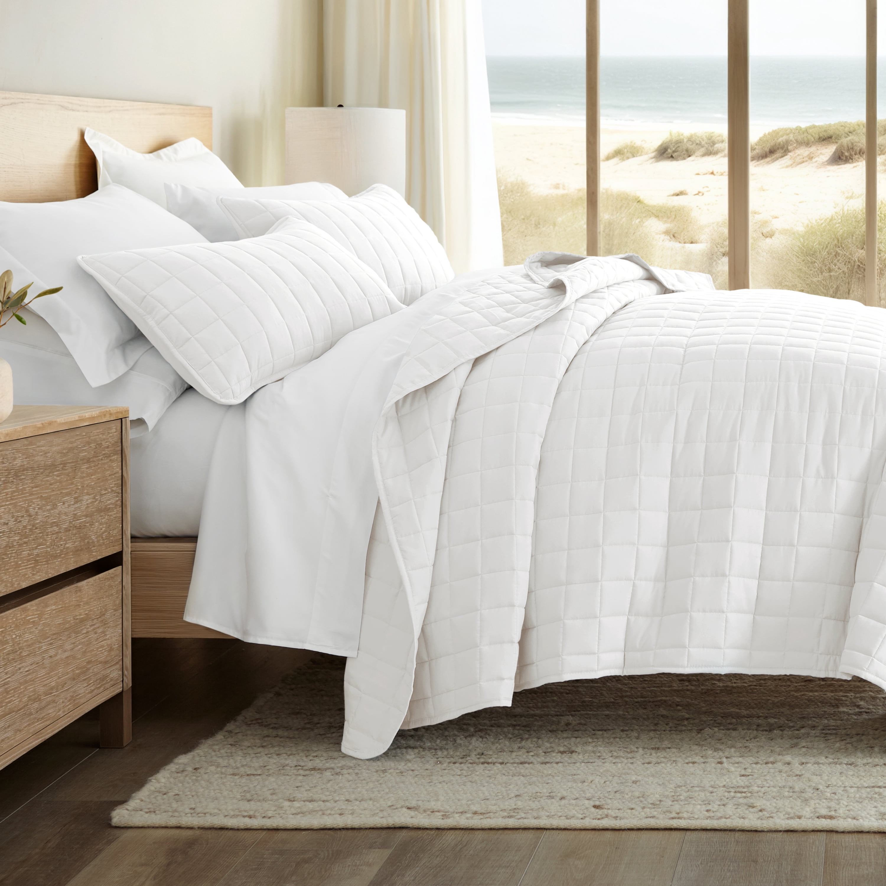 Noble Linens White Square Pattern Quilted Coverlet Set, Full/Queen