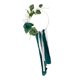 thumbnail image 1 of Corona de flores artificiales decorativa de moda con cinta artesanal para colgar en la puerta principal. Verde, 1 of 9