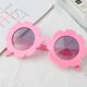 thumbnail image 5 of Gafas de sol polarizadas redondas para niños, flexibles, con diseño de flores, ideal como recuerdo de fiesta. Rosado, 5 of 9