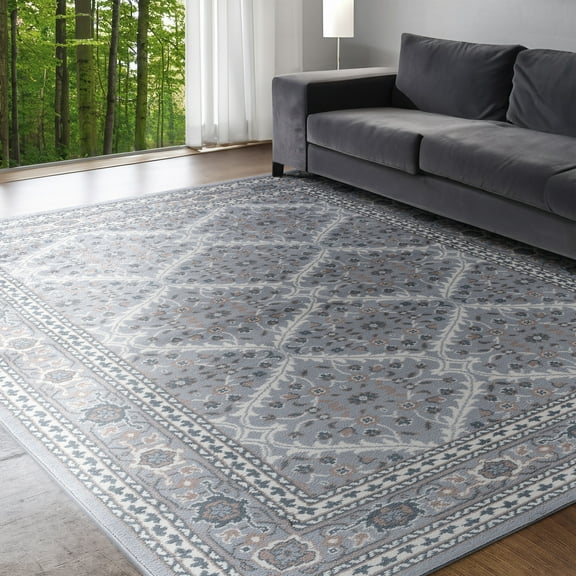 Madison Traditional 4' x 5' Gray Polypropylene Indoor Area Rug