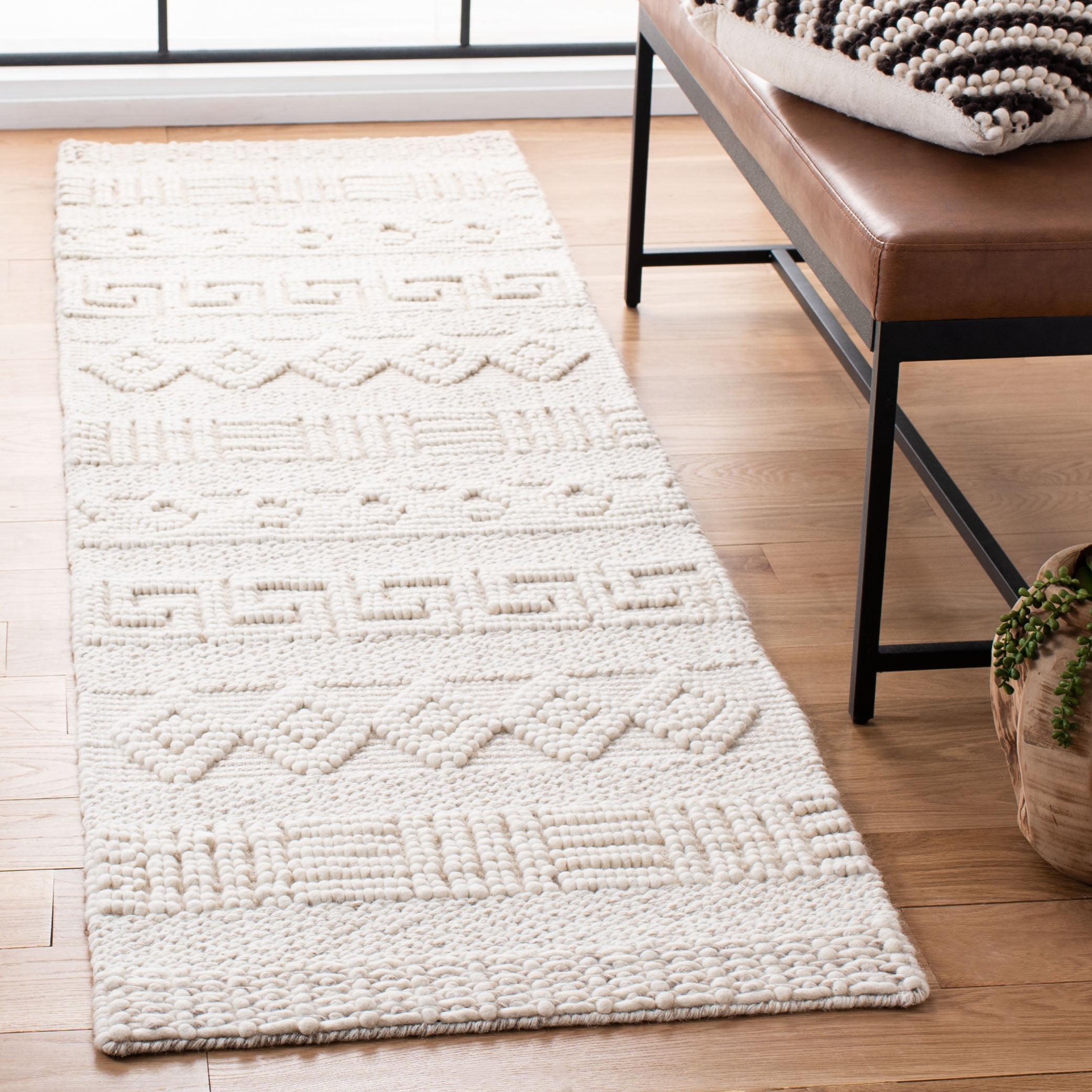 SAFAVIEH Natural Fiber Jillian Striped Runner Rug, Beige/Ivory, 2'3" x 8'