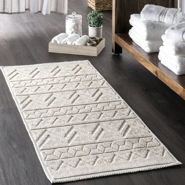 nuLOOM Easton Textured Tribal Striped Bath Mat, 26" x 45", OffWhite