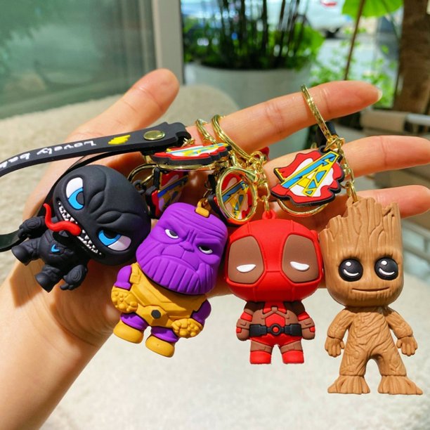 1/2/3/4 Uds llavero de la serie Marvel dibujos animados Iron Man Spider-Man Deadpool Venom muñeco colgante llavero de coche para regalos de niños