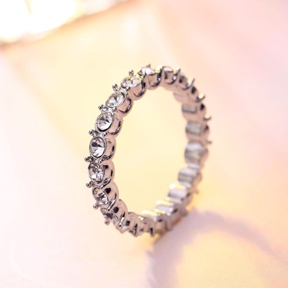 Elegant Round Alloy Fashion Ring: A Simple Gift for Women, The Perfect Birthday Present, European American Style