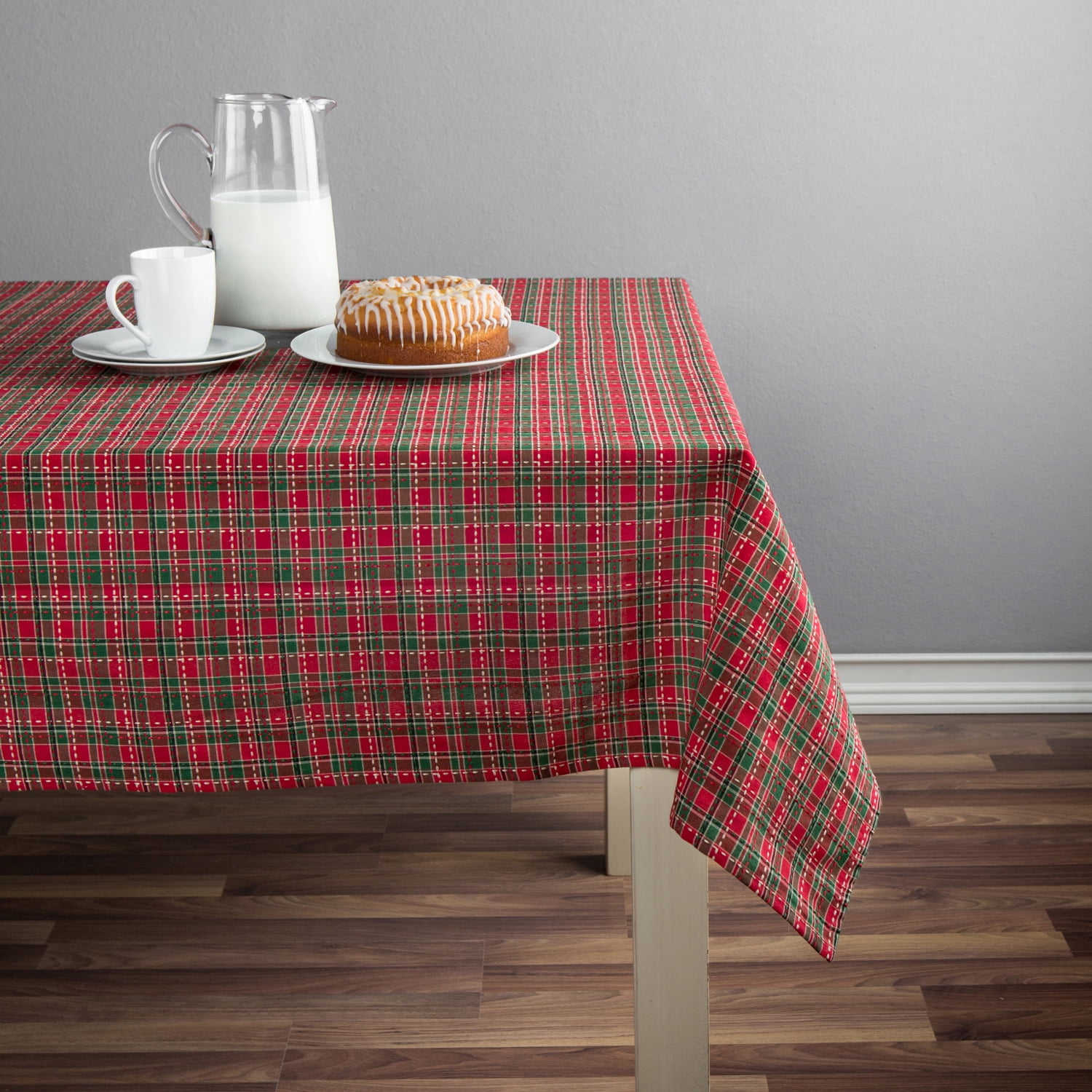 Mainstays Red and Green Plaid Tablecloth, 60" x 102", Cotton Polyester