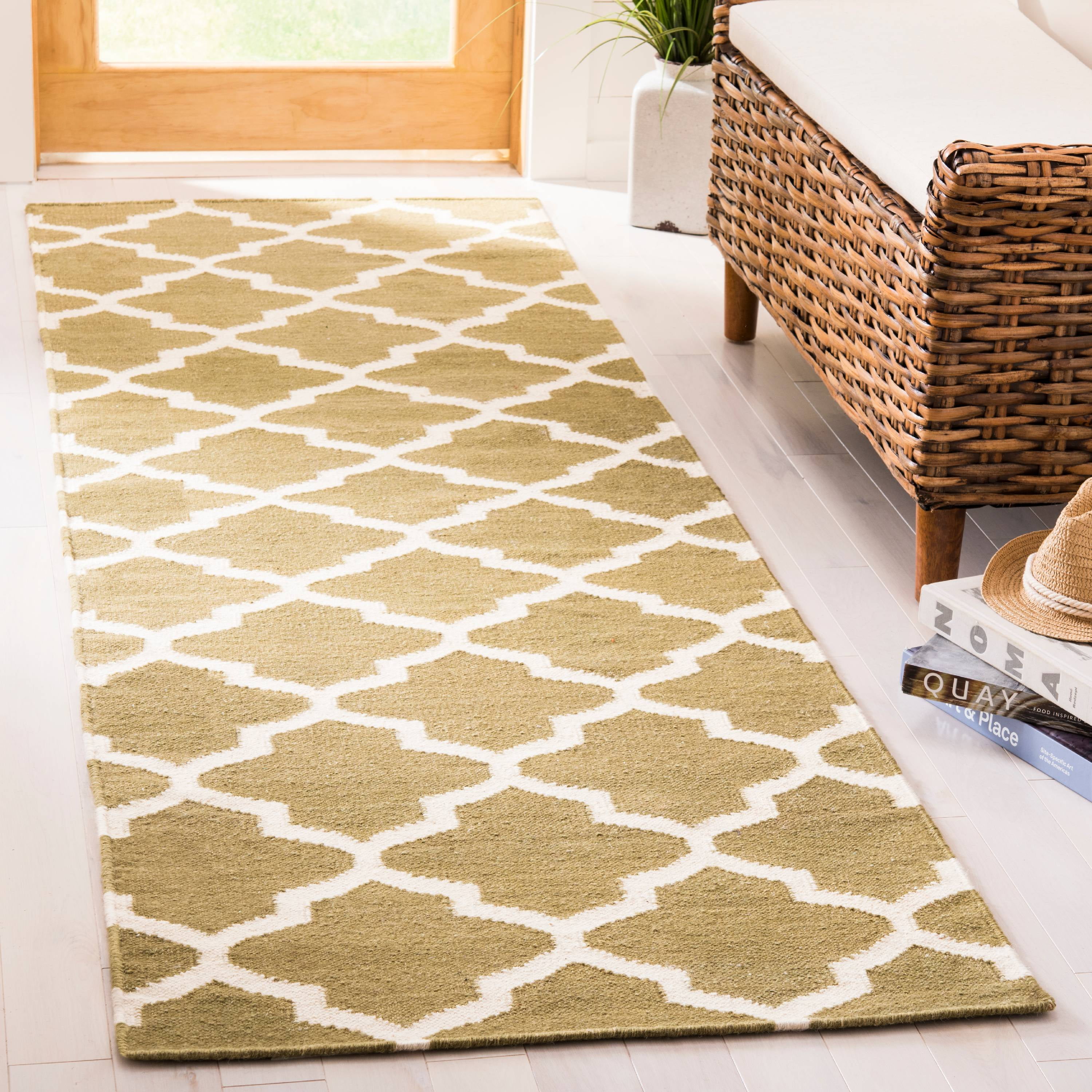 Safavieh Dhurrie Hallam Geometric Quatrefoil Area Rug or Runner