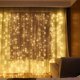 thumbnail image 1 of Guirnalda de luces Uping de 22 m y 200 LED, con enchufe europeo, 8 modos de funcionamiento, ideal para decoración de fiestas, jardines y ceremonias (blanco cálido), 1 of 4