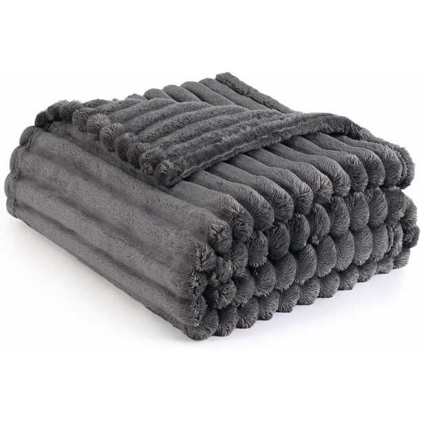 Fleece Twin Blanket For Couch - Super Soft Cozy Blankets For Women, Cute Small Blanket For Girls, 60x80 Inches