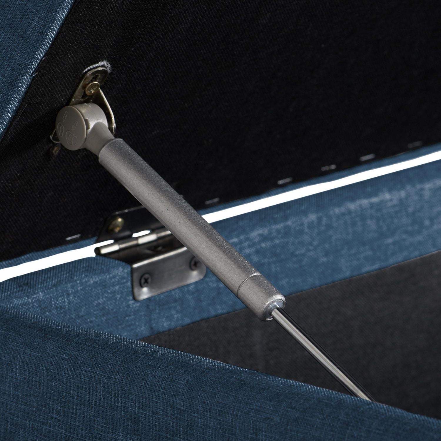 Grand pouf capitonné en tissu Aubin de CorLiving avec rangement et pieds en bois