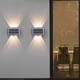 thumbnail image 3 of Bearachild Solar 4 LED Luz de pared exterior Arriba y abajo Decoración luminosa Paisaje Patio trasero Balcón Lámpara con que funciona con luz Iluminación y accesorios Bearachild HA073339-01, 3 of 6