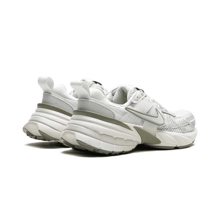 NIKE WOMENS V2K Run Womens 