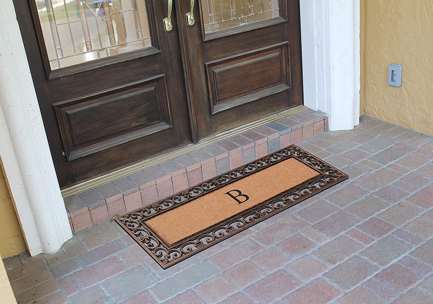 A1 Home Collections Outdoor Paisley Monogrammed B Doormat, Bronze/Black, 47.25 in x 17.71 in