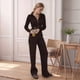 thumbnail image 4 of Conjunto de Dos Piezas para Mujer, Pantalón Deportivo de Pierna , Media Cremallera, Larga y Cuello en V. Café L, 4 of 7