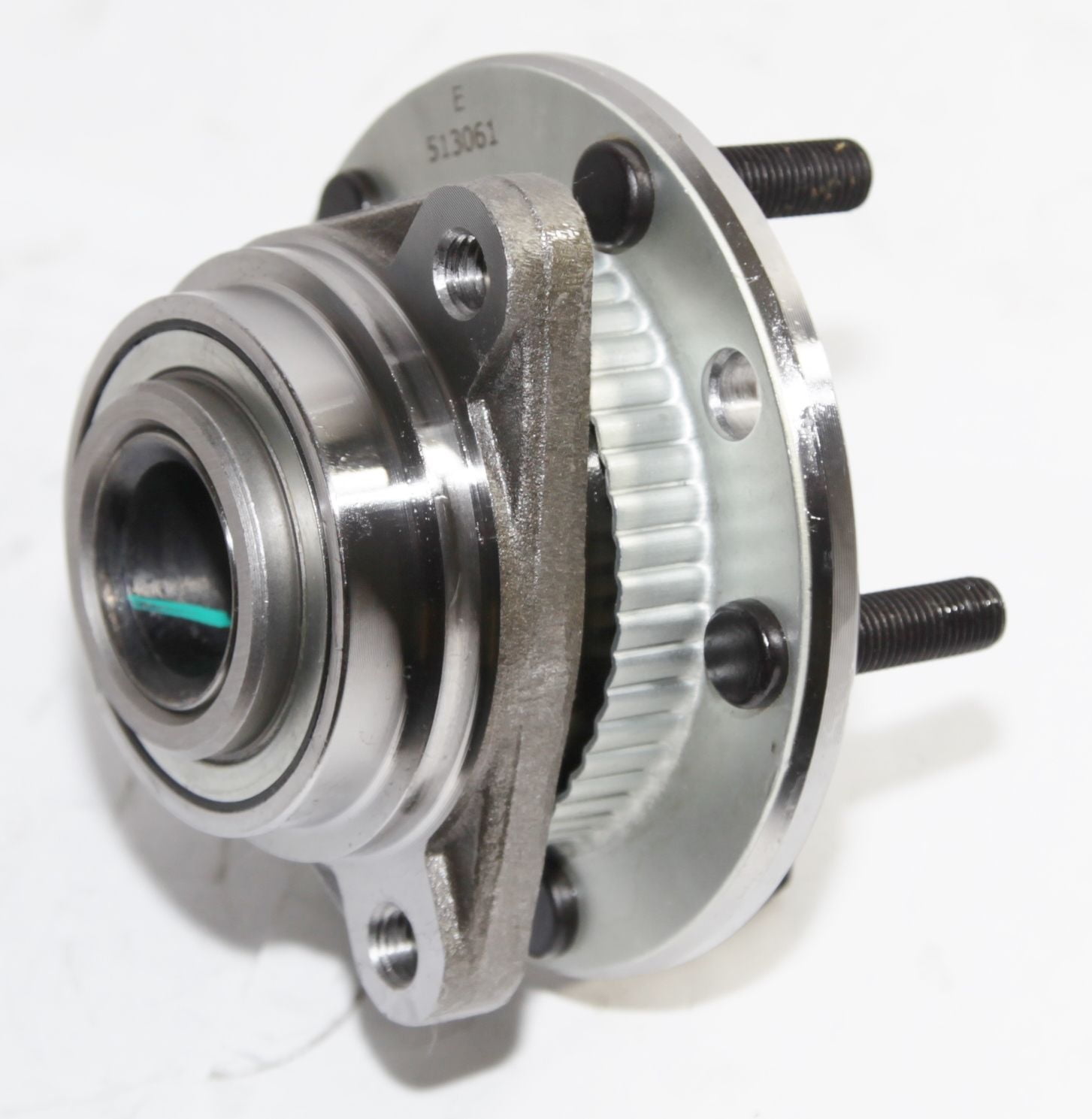 FRONT 5 STUD Wheel Hub Bearing fit Chevy 9497 S10 9296 Blazer S10 4WD 513061 513061 BR930064